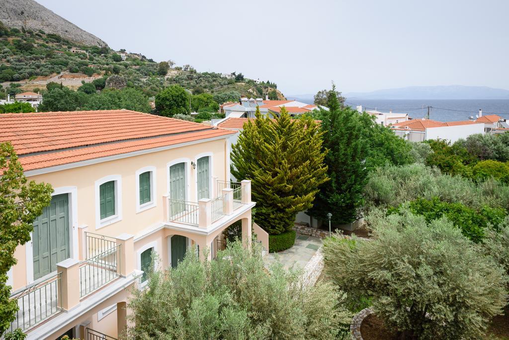 Vrontádos Kyveli Hotel Apartments מראה חיצוני תמונה