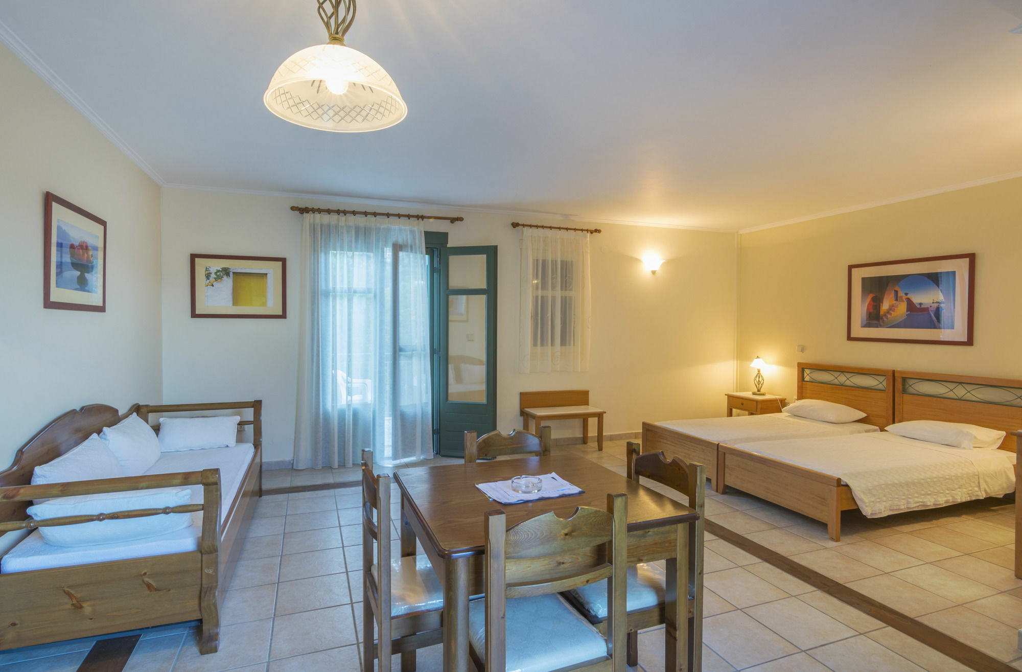 Vrontádos Kyveli Hotel Apartments מראה חיצוני תמונה