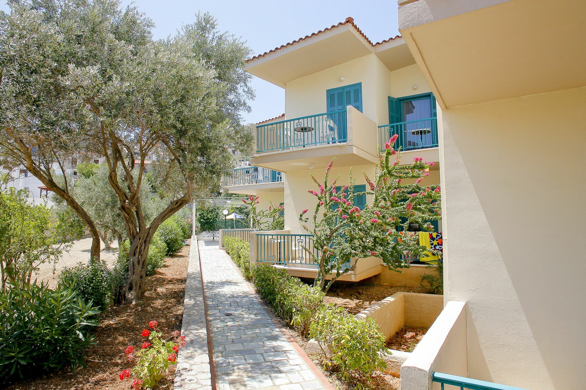 Vrontádos Kyveli Hotel Apartments מראה חיצוני תמונה