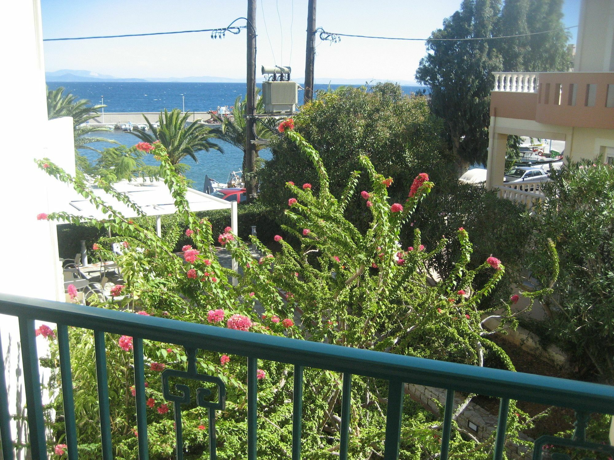 Vrontádos Kyveli Hotel Apartments מראה חיצוני תמונה